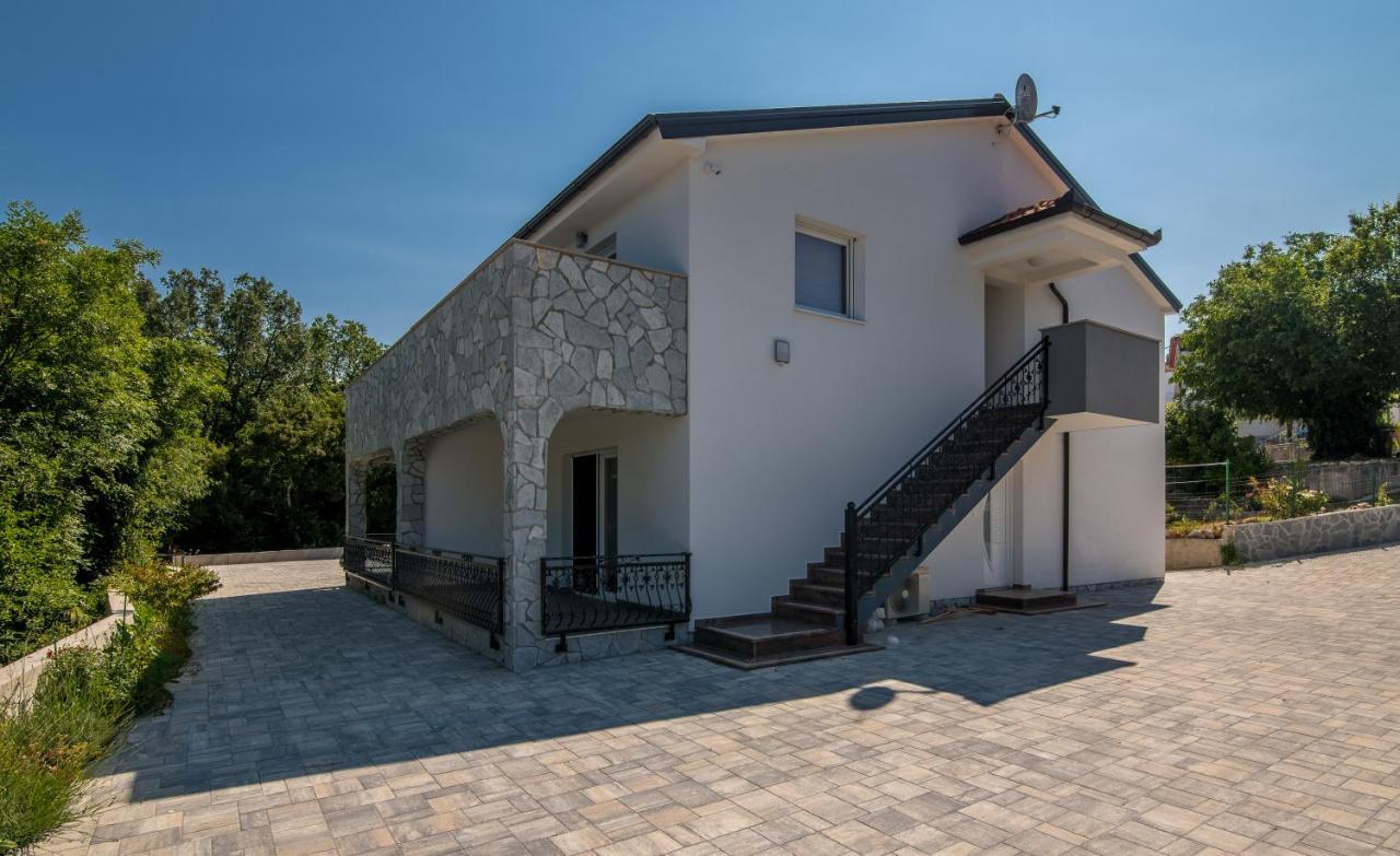 Apartment Diva Sveti Vid-Miholjice Exteriör bild
