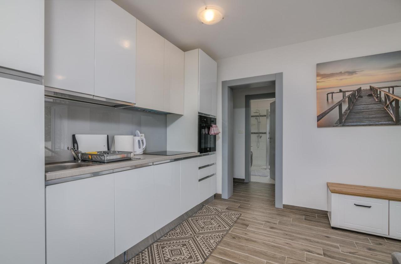 Apartment Diva Sveti Vid-Miholjice Exteriör bild